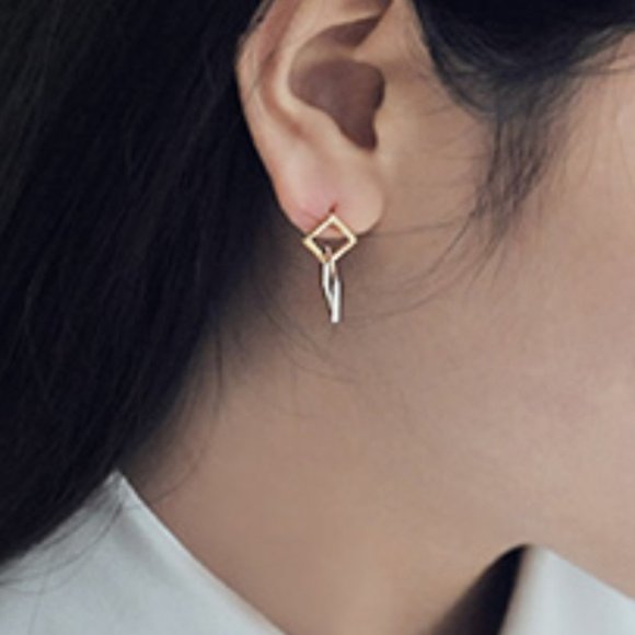 4/$25 Linked Square Earrings Vermeil Sterling Silver - Picture 5 of 5